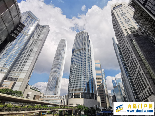 粤水电(002060.SZ)子公司拟投100亿元在新疆建光伏电站等设备(图1) 粤水电(002060.SZ)子公司拟投100亿元在新疆建光伏电站等设备(图1)