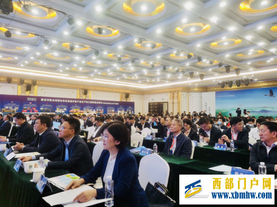 百家现代农业产业化龙头企业对接会走进巴彦淖尔(图1) 百家现代农业产业化龙头企业对接会走进巴彦淖尔(图1)