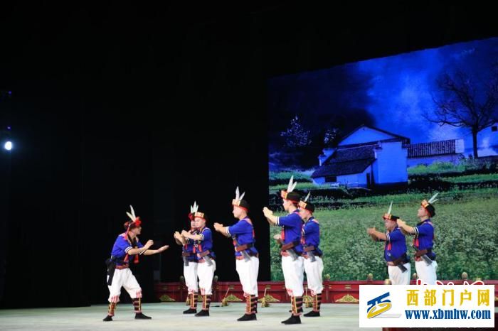 广西举办曲艺展演活动 推动优秀文化传承保护创新(图2) 广西举办曲艺展演活动 推动优秀文化传承保护创新(图2)