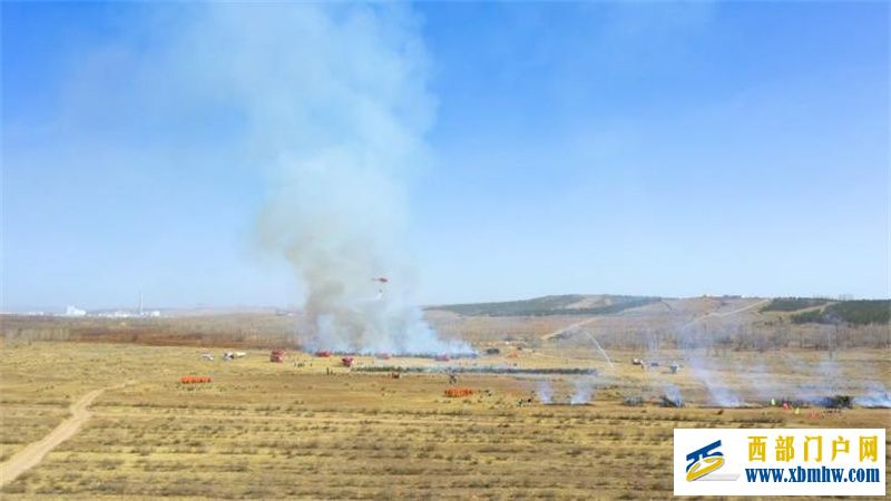 内蒙古鄂尔多斯举行春季林草防火应急演练(图5) 内蒙古鄂尔多斯举行春季林草防火应急演练(图5)
