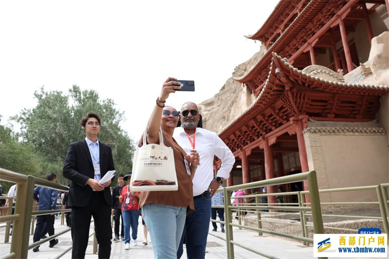 敦煌:镶嵌在沙漠里的绿宝石(图6) 敦煌:镶嵌在沙漠里的绿宝石(图6)